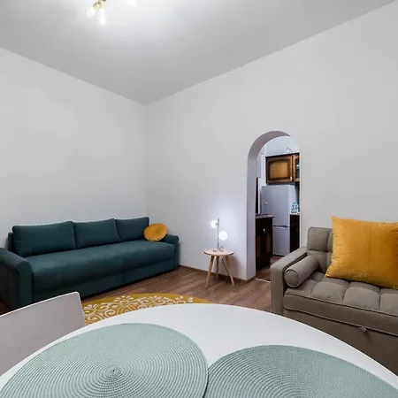 Daire Traugutta Comfort By Bookinghost *