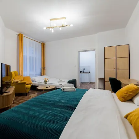 Traugutta Comfort By Bookinghost Daire *