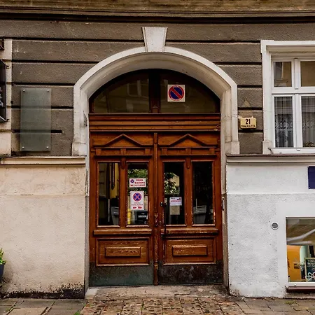 Traugutta Comfort By Bookinghost Daire Poznan