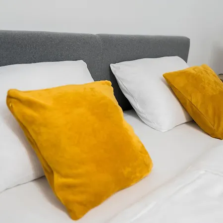 Traugutta Comfort By Bookinghost * 포즈난